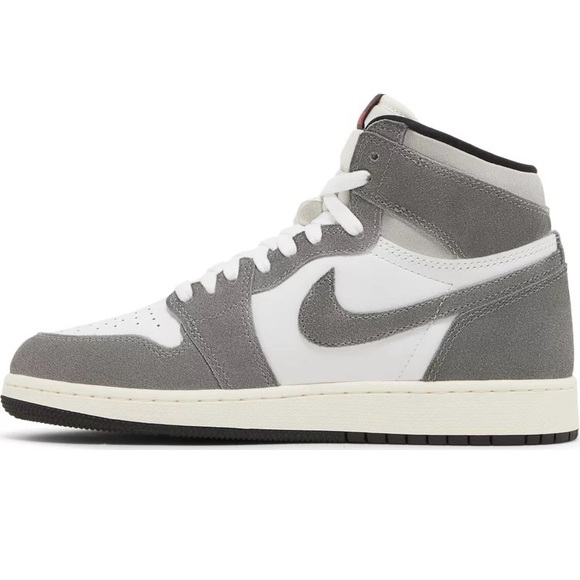 NWT Air Jordan 1 retro high OG  in "Washed Black" kids sneaker - Picture 3 of 15